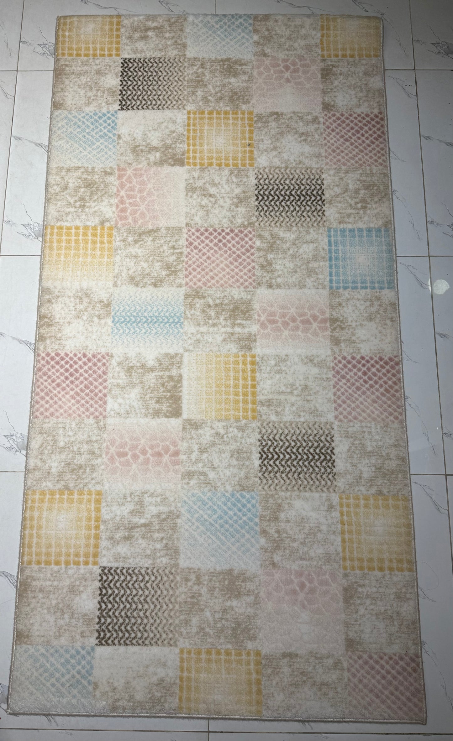 Rug - 3.5ft * 6ft