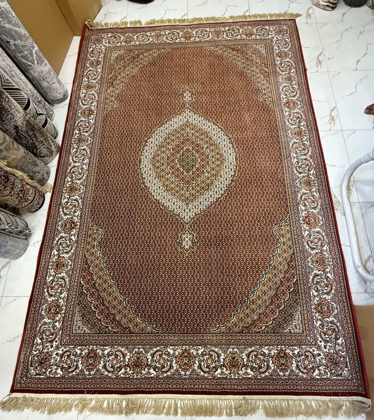 Rug - 6.5ft * 9.5ft